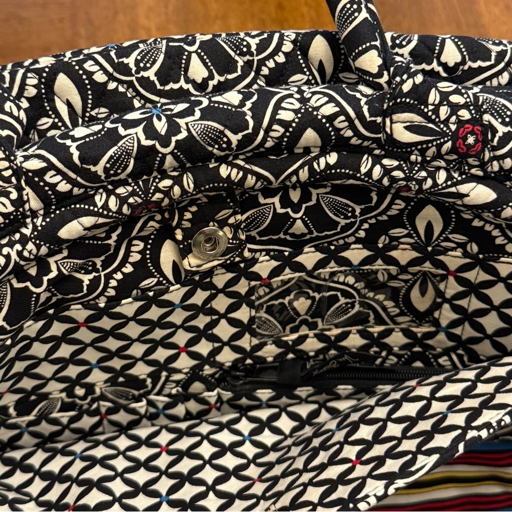 Computer Weekender - Vera Bradley - Picture 2 of 4